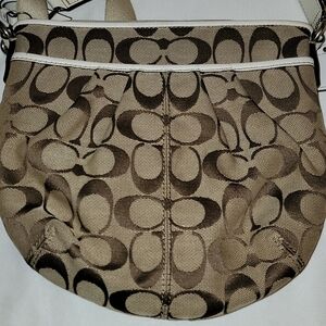 ✨️Coach Crossbody Bag 🌟